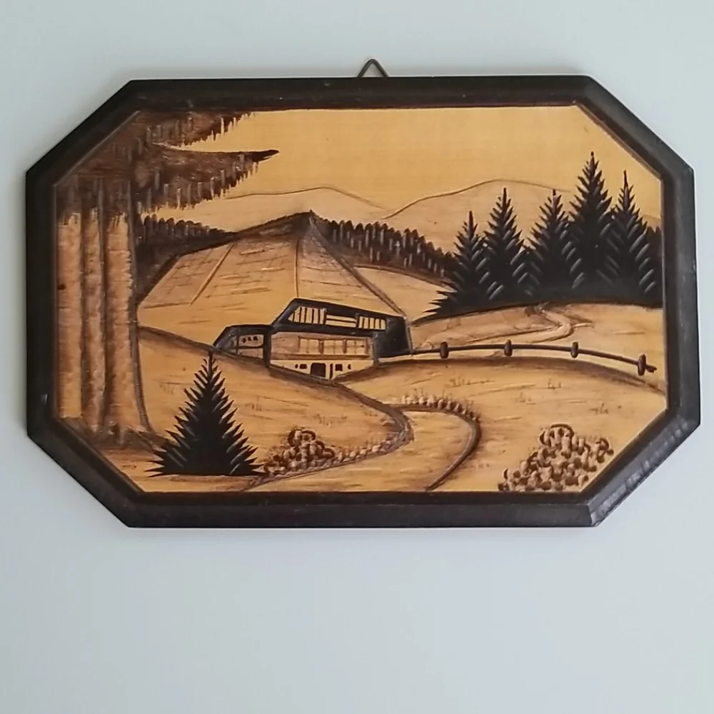 VTG Handcrafted Wood Blackforest House plaque